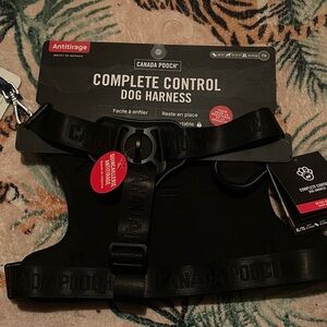 Canada Pooch Black Complete Control Dog Harness